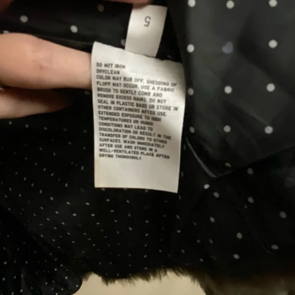 Uniqlo Girls Faux Fur Coat Size 3-4